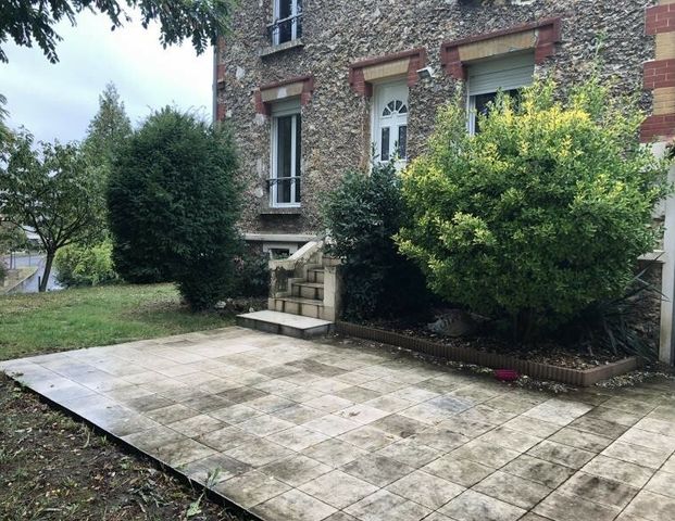 Appartement 2 Pièces + cave + parking extérieur - Photo 1