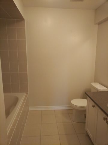 For Lease - 3865 Major Mackenzie Drive Unit# 221, Vaughan, Ontario - Photo 5