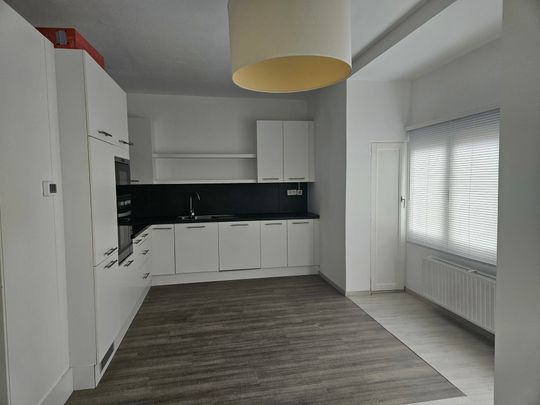 Lichtrijk duplexappartement met groot terras in centrum - Foto 1
