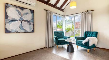 Cozy Renovated Home – Top School Zone - Photo 5