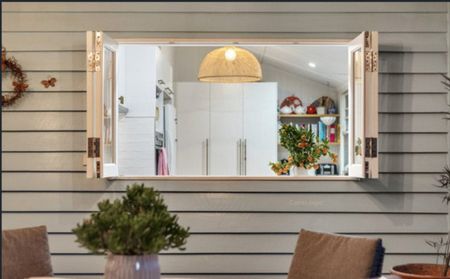 A home full of Character - Photo 3