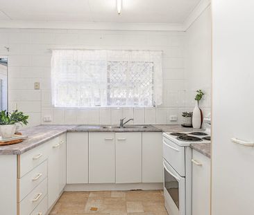 4 Gracedale Street, Mount Louisa QLD 4814 - House For Rent | Domain - Photo 3