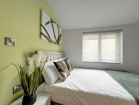 1 bedroom in a house share to rent - Photo 3