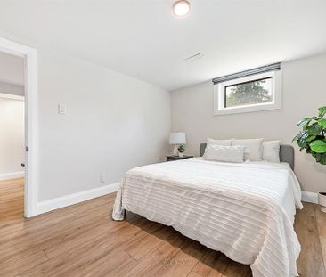 For Lease - 2061 Featherston Drive Unit# 2, Alta Vista and Area, On... - Photo 5