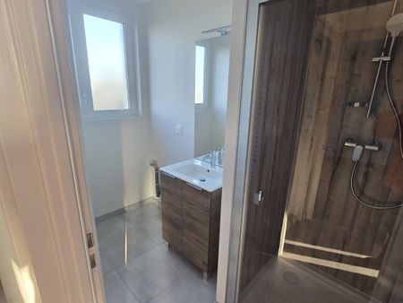Location Appartement 3 pièces 51m² PARAY LE MONIAL 71600 - Photo 4