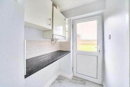 Bittenham Close, Stone, HP17 - Photo 5