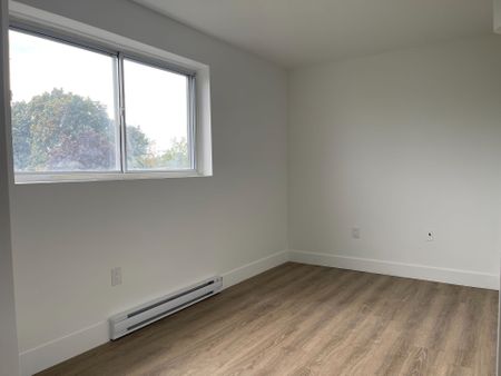 For Lease - 19 Regency Crescent Unit# 201, Whitby, Ontario - Photo 5