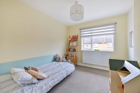 2 bedroom semi-detached house to rent - Photo 3