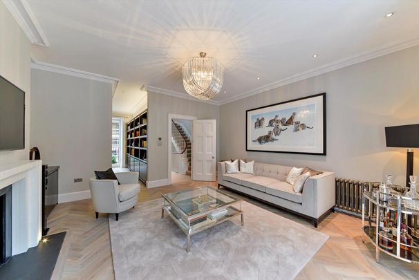 6 bedroom townhouse to rent - Photo 1