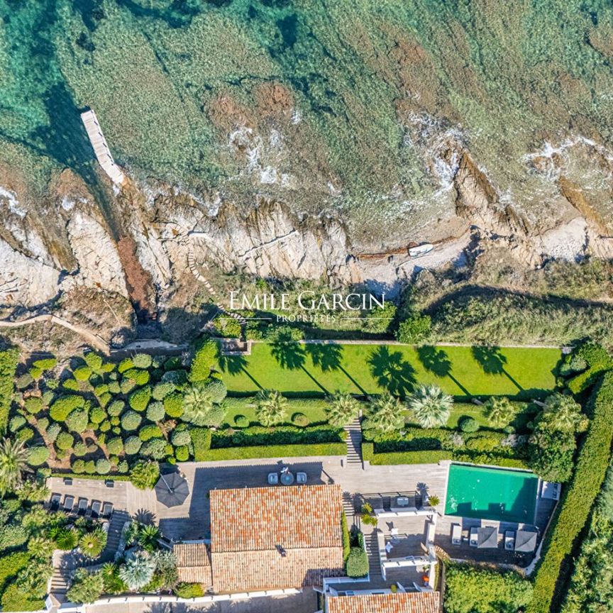 Villa pieds dans l'eau à la location - Saint-Tropez - Vue mer panoramique - Photo 1