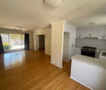 3 BEDOOM HOME NEXT TO BROKEN RIVER & RENOVATED KITCHEN! - Photo 6