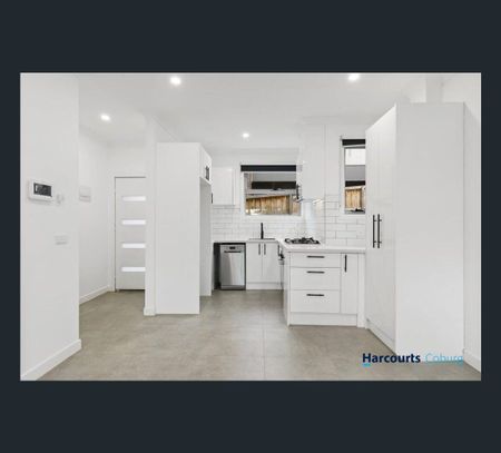 3/15 Drina Street, Strathmore, Vic 3041 - Photo 5