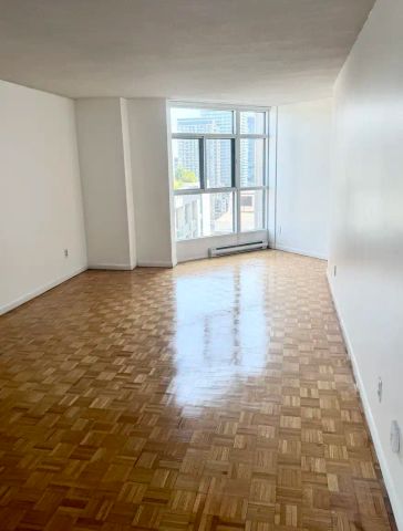 Bay Charles Towers — 1 Bedroom - Photo 5