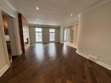 For Lease - 138 Poyntz Avenue, Toronto, Ontario - Photo 2