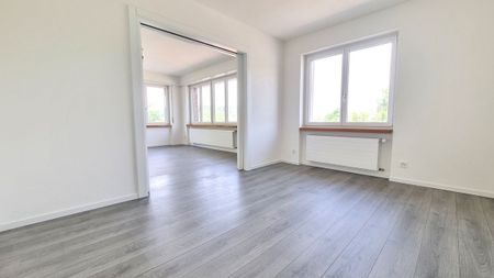 Sanierte 5 Zimmer Wohnung mit zwei Balkons - Foto 3