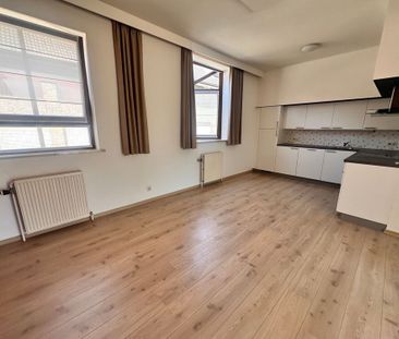 Duplexappartement met 3 slaapkamers, terras en 2 staanplaatsen te h... - Photo 5