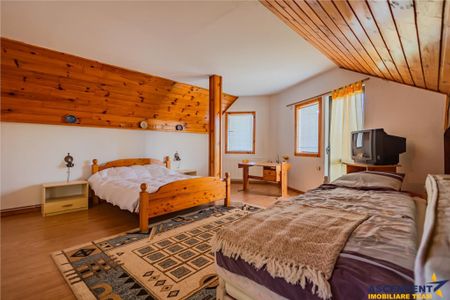 Resedinta versatila, 7 incaperi, camin elegant, terase, lot - Fotografie 3