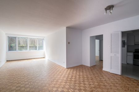 900 Rockland Avenue - Photo 2