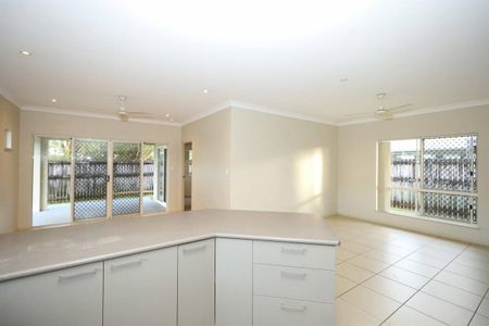Large Three Bedroom Home with Side Access - Close to Trinity Anglican School - Photo 2
