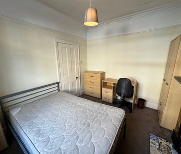 Willis Street, Heslington Road - P2068 - Photo 3