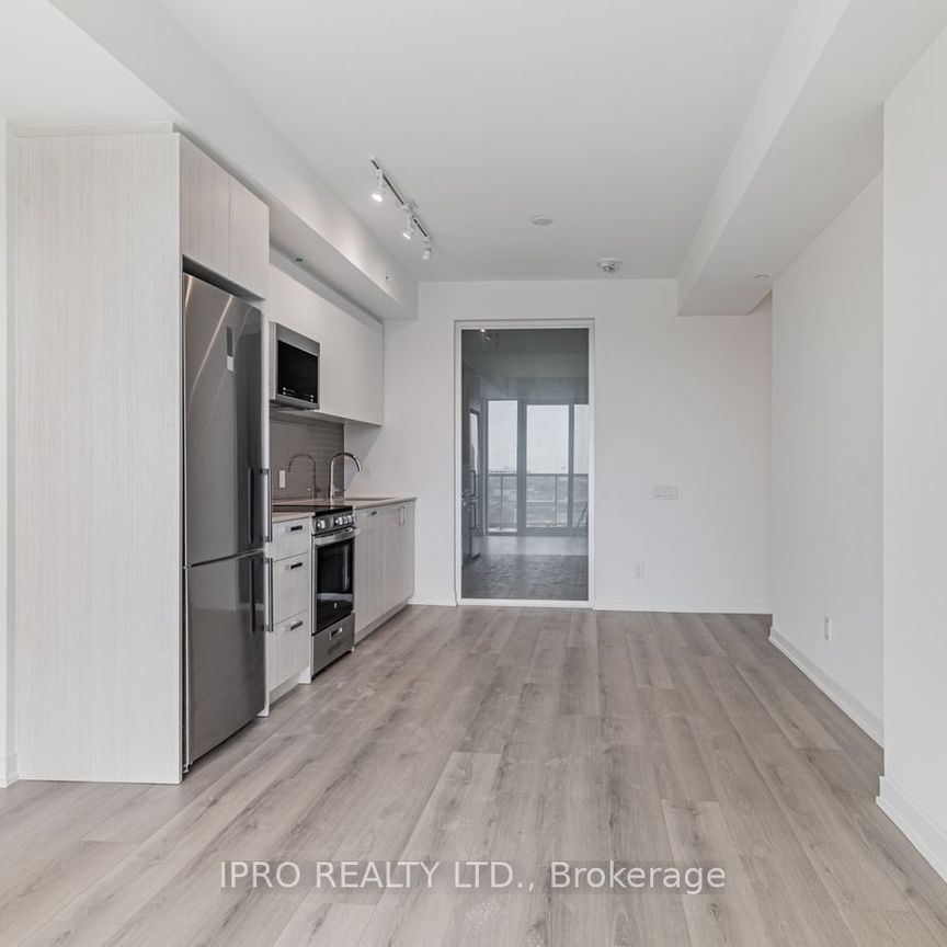 For Lease - 1787 St. Clair Avenue Unit# 823, Toronto, Ontario - Photo 1