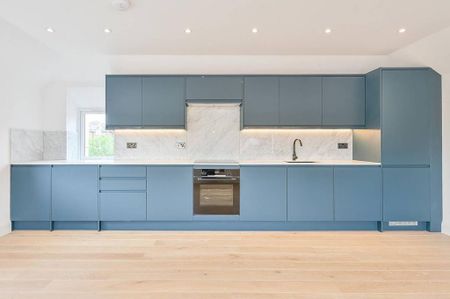 3 bedroom flat to rent - Photo 5