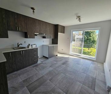 Grand 4 1/2 rénové à Varennes - Photo 1