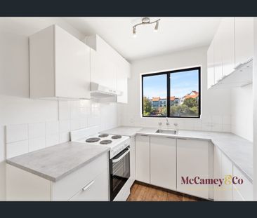 LEAFY OUTLOOK - Photo 6