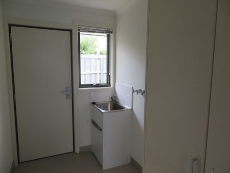 2/38 Kingfisher Street Kingston TAS 7050 Australia - Photo 2