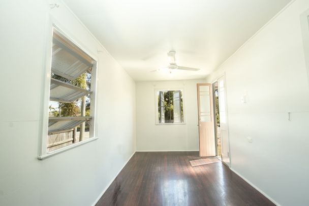 2/3 Hubert Street, South Townsville - Photo 1