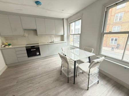 Kentish Town Road, London - Photo 5