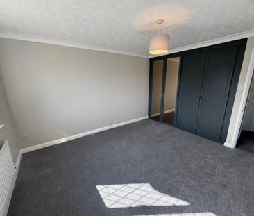 4 bedroom detached house to rent - Photo 4