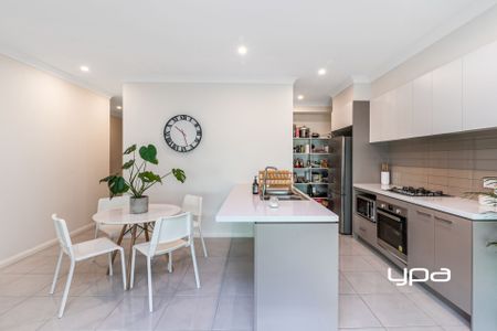 Low Maintenance & Convenient Location - Photo 4