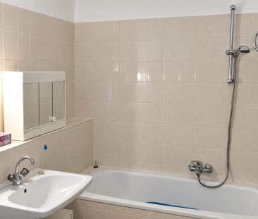 Hell und ruhig – Dachgeschosswohnung mit Südterrasse | ZELLMANN IMM... - Photo 4