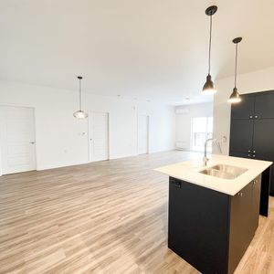 403-1268 Rue De L'Escarpe - Photo 2