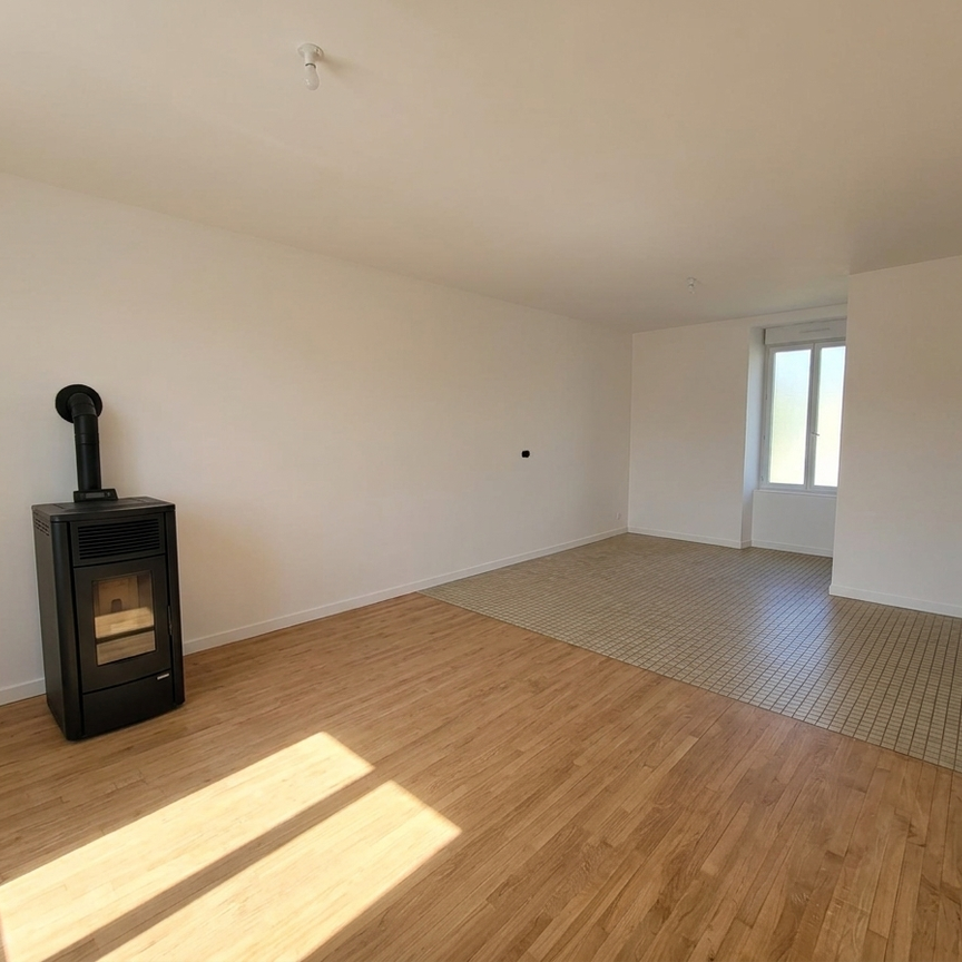Location Maison 7 pièces 131m² CARENTOIR 56910 - Photo 1