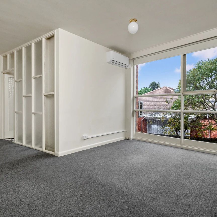 Unit 9/8 Lambert Road, - Photo 1