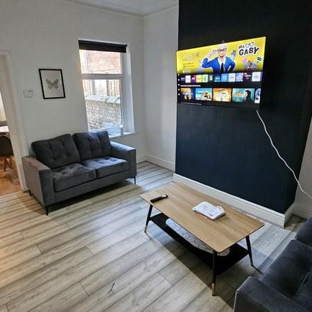 4 bedroom house of multiple occupation to rent - Photo 1