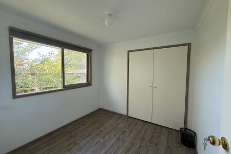 8 Greenhill Rise, Hampton Park VIC - Photo 3