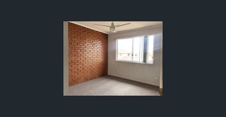 Browns Plains--Two Bedroom Townhouse at Most Convenient Location! - Photo 2