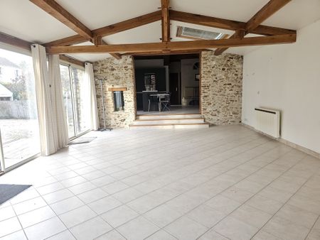Location Maison 5 pièces 178m² POMMEUSE 77515 - Photo 2