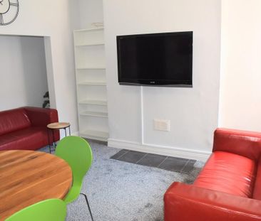 5 bedroom terraced house to rent - Photo 5