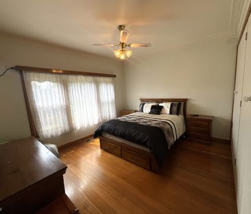 MOVE IN AND ENJOY! - Photo 6