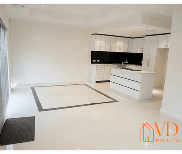 Modern 3-Bedroom Family Home - Photo 5