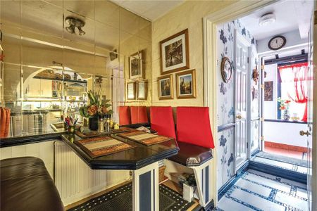 4 bedroom detached house to rent - Photo 4