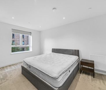 Mary Neuner Road London N8 - Photo 1