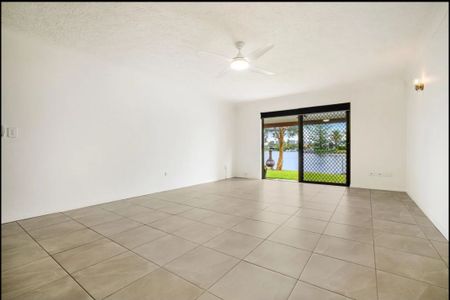 1/46 Back Street, Biggera Waters QLD 4216 - Apartment For Rent - $700 | Domain - Photo 4
