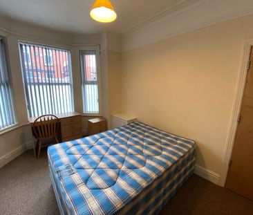 5 Bed Terraced House, Cawdor Road, M14 - Photo 3