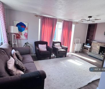 2 bedroom maisonette to rent - Photo 3