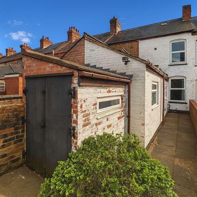 Victoria Road, Stoke-on-trent, Hanley, ST1 - Photo 1